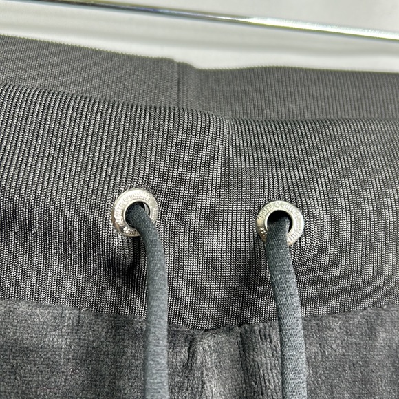 Juicy Couture velour pocketed sequin bling joggers - Picture 6 of 12